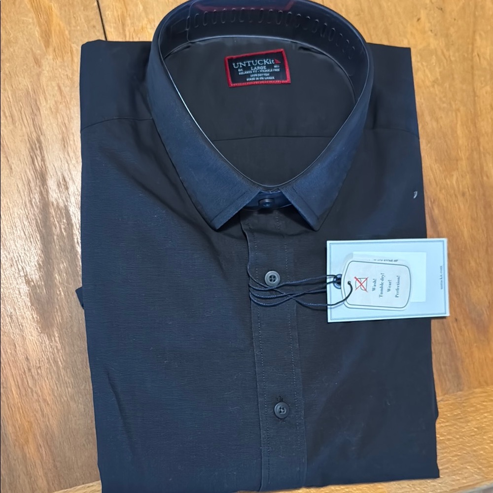 UNTUCKit Black Stone Shirt relaxed fit 100% cotton